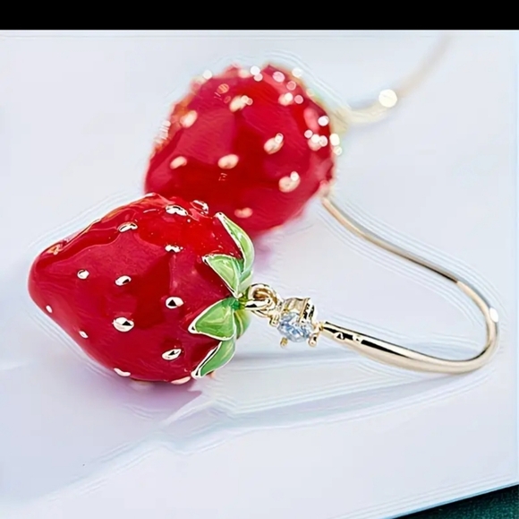 ✨3 FOR $28✨ 🆕️🍓 DELICATE STRAWBERRY EARRINGS🍓 - Picture 3 of 7